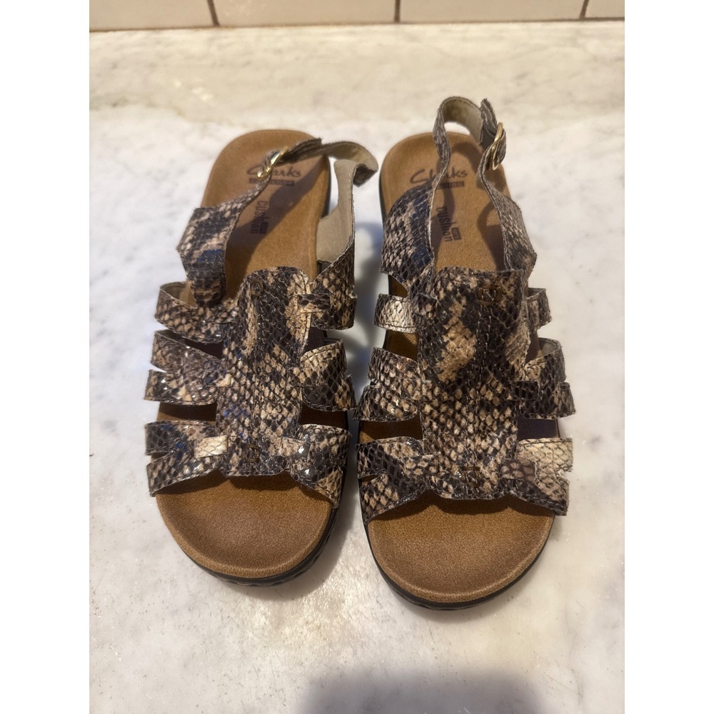 Clarks Leximari‎ Gold Beige Snake Print Cushion Soft Sandals US 6.5W